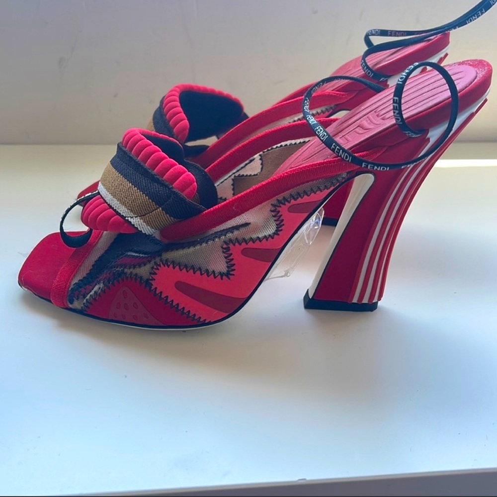 Fendi Mesh Red logo slingback Heels, size 39